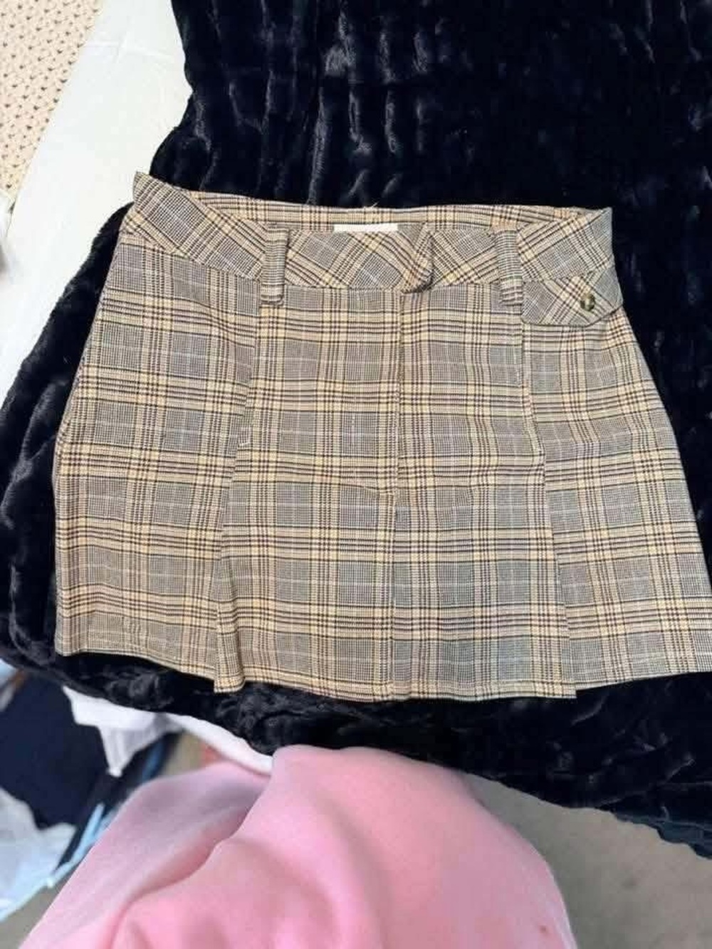 H&M Plaid Mini Skirt in Beige and Black